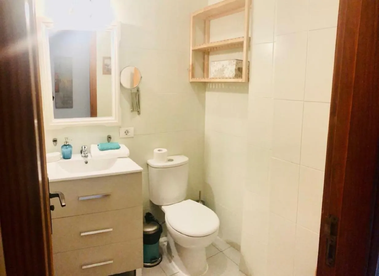 Adeje Wonder Guesthouse 3*,